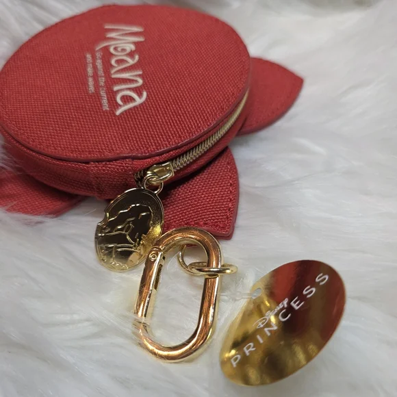 NWT Moana Bath & Body Works Change Purse Bag Charm Clip - Picture 3 of 7
